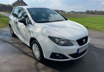 Seat Ibiza IV Hatchback 5d 1.4 MPI 85KM 2010 Seat Ibiza 1.4 Benzyna 86KM, zdjęcie 2