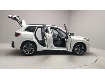 BMW X1 U11 Crossover 2.0 18d 150KM 2023 BMW X1 Bmw X1 2.0 Diesel 150KM, zdjęcie 12