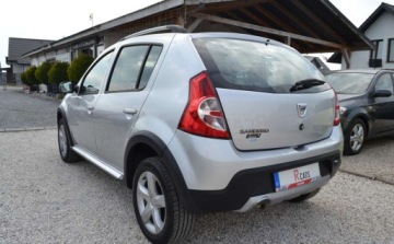 Dacia Sandero I Hatchback 5d 1.6 MPI 84KM 2011 Dacia Sandero Stepway Bezwypadkowe - Niski przebieg - klimatyzacja - Zadba, zdjęcie 2