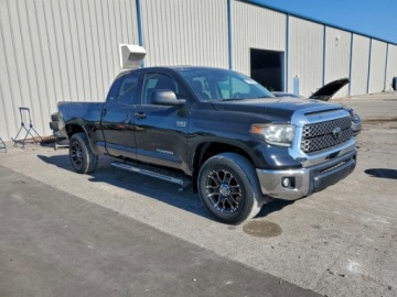 Toyota Tundra II 2020 Toyota Tundra Double Cab Sr 2020 5.7 Benzyna 381KM, zdjęcie 4
