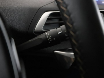 Peugeot 3008 II Crossover 1.5 BlueHDI 130KM 2018 Peugeot 3008 GT-Line panorama virtual navi PDC, zdjęcie 33