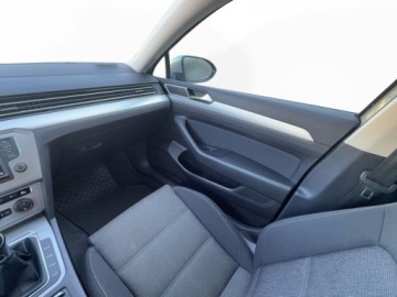 Volkswagen Passat B8 Limousine 2.0 TDI BlueMotion Technology 150KM 2017 Volkswagen Passat 2.0TDI 150KM SalonPL, Serwisowany, Godny Uwagi 2.0 Diesel, zdjęcie 29
