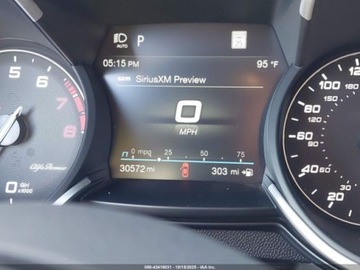 Alfa Romeo Stelvio 2022 Alfa Romeo Stelvio Quadrifoglio 2022 2.9l 2.9 Benzyna 505KM, zdjęcie 11