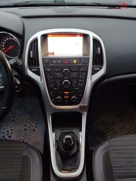 Opel Astra J Sedan 1.4 Turbo ECOTEC 140KM 2015 Opel Astra 1.4 Benzyna LPG 140KM Klimatyzacja Zarejestrowany 1.4 140KM, zdjęcie 13