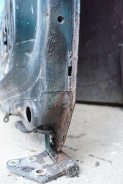 MITSUBISHI PAJERO II VÍKO KUFRU KUFRU SKLO (OKNO) 91-99R