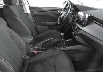 Skoda Scala Hatchback 1.0 TSI 110KM 2021 Skoda Scala 1.0TSI 110KM Ambition, Kierownica Multifunkcyjna, Autoalarm, zdjęcie 10