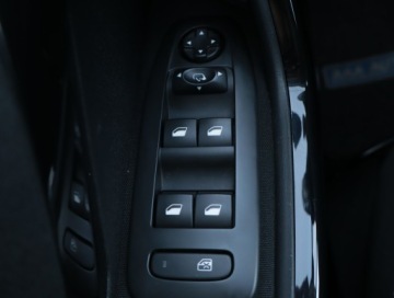 Peugeot 208 I Hatchback 5d Facelifting 1.2 PureTech 110KM 2017 Peugeot 208 1.2 PureTech, Klima, Klimatronic, zdjęcie 15