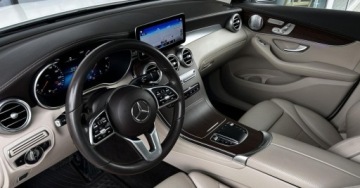Mercedes GLC C253 SUV Facelifting 2.0 220d 194KM 2020 Mercedes-Benz GLC SalonPL 4Matic AMG Line Kamera360 Burmester CarPlay Andr, zdjęcie 10