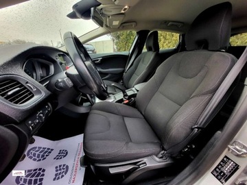Volvo V40 II Hatchback 2.0 T2 DRIVE-E 122KM 2015 Volvo V40 Zarejestrowane,KAMERA, bardzo ladne, GWARANCJA 2.0 Benzyna, zdjęcie 4