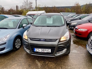 Ford Kuga II SUV 1.5 EcoBoost 150KM 2015 Ford Kuga Ford Kuga 2x4 Titanium 1.5 Benzyna 150KM, zdjęcie 1