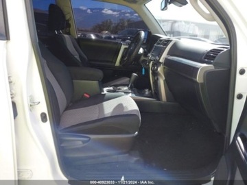 Toyota 2020 Toyota 4-Runner 2020r., SR5, od ubezpieczalni 4.0 Diesel 270KM, zdjęcie 8