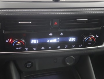 Nissan Qashqai III Crossover Facelifting 1.3 DIG-T MHEV 158KM 2025 Nissan Qashqai 1.3 DIG-T MHEV, 1. Właściciel, zdjęcie 11