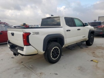 Toyota Tacoma II 2024 Toyota Tacoma Double Cab 2024 2.4 Benzyna 278KM, zdjęcie 3