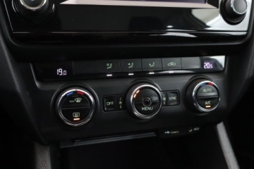 Skoda Octavia III Kombi 1.6 TDI CR DPF 110KM 2015 Skoda Octavia 1.6 TDI, Salon Polska, Klima, zdjęcie 14