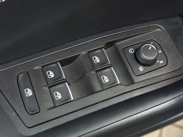 Volkswagen T-Roc I SUV Facelifting 1.5 TSI ACT 150KM 2024 Volkswagen T-Roc TSI 150KM Style Pakiet zimowy Keyless Aktywny tempomat, zdjęcie 13