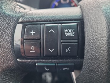 Toyota Hilux VIII Podwójna kabina 2.4 D-4D 150KM 2019 Toyota Hilux 2.4 D-4D Double Cab SR5 4x4 Toyota Hi, zdjęcie 16