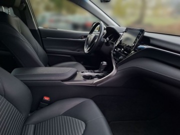 Toyota Camry IX Sedan 2.5 Hybrid Dynamic Force 218KM 2022 Toyota Camry 2.5 Hybrid Prestige CVT 2.5 Hybrid Pr, zdjęcie 8