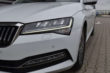 Skoda Superb III Liftback Facelifting 2.0 TSI 190KM 2022 Skoda Superb SalonPL 190KM DSG Style Kessy El.Klapa Podgrz.fot Czujniki Ka, zdjęcie 34
