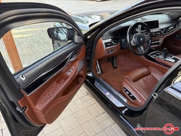 BMW Seria 7 G11-G12 Sedan Facelifting 4.4 750i 530KM 2021 BMW Seria 7 750 LI Xdrive Auto Punkt 4.4 Benzyna 530KM, zdjęcie 4