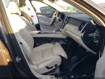 Volvo XC60 II 2022 Volvo XC 60 B5 Inscription 2022 2.0 Benzyna 247KM, zdjęcie 9