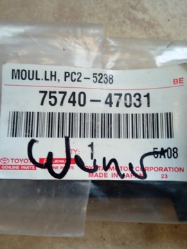 LIŠTA OKNO PARAPET TOYOTA PRIUS PLUS '12-> 75740-47031 NOVÁ ORIG.