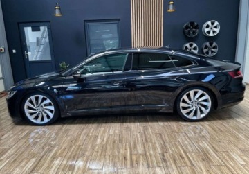 Volkswagen Arteon Fastback 2.0 TDI 240KM 2018 Volkswagen Arteon 2.0 TDI DSG 240 KM bezwypadkowy R-line navi vitrtual, zdjęcie 2