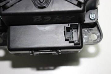 KNOFLÍK ŘÍZENÍ NAVIGACE MERCEDES-BENZ E (W212) A2129007619 2.1L