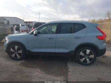Volvo XC40 Crossover 2.0 T5 247KM 2019 Volvo XC 40 2019 r., 2,0L T5 MOMENTUM 2.0 Benzyna 247KM, zdjęcie 14