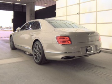 Bentley Continental III 2022 Bentley Flying Spur W12 2022 6.0 Benzyna 626KM, zdjęcie 1