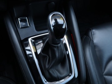 Nissan Qashqai II Crossover Facelifting 1.7 dCi 150KM 2019 Nissan Qashqai 1.7 dCi, Salon Polska, Serwis ASO, zdjęcie 16