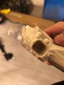 LEVÝ SMĚR ZRCÁTKO MAZDA ORIGINÁLNÍ P9017