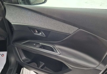 Peugeot 3008 II Crossover 1.5 BlueHDI 130KM 2018 Peugeot 3008 Peugeot 3008 1.5 Diesel 130KM, zdjęcie 19