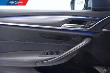 BMW Seria 5 G30-G31 Limuzyna 520d 190KM 2020 BMW Seria 5 520d xDriveFV23Adaptacyjny Reflektor LEDFotel Sportowy 2.0, zdjęcie 11