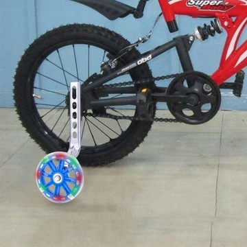 РЕГУЛИРУЕМЫЕ БОКОВЫЕ КОЛЕСА 12–20 ДЮЙМОВ, СВЕТЯЩИЙСЯ СВЕТОДИОД