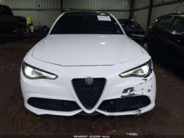 Alfa Romeo Giulia II Sedan Facelifting 2.0 Turbo 280KM 2020 Alfa Romeo Giulia Ti Sport 2020 2.0 Benzyna 280KM, zdjęcie 7