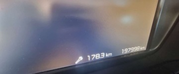 Citroen C4 Spacetourer Van 1.2 PureTech 131KM 2018 Citroen C4 SpaceTourer 102018r, 1.2 Benzyna. Lekko uszkodzony tyl i przod., zdjęcie 11