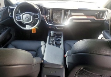 Volvo S60 III Sedan Facelifting 2.0 B5 250KM 2024 Volvo S60 Auta z USA - Zapytaj o wiecej ofert 2.0 Benzyna 250KM, zdjęcie 11