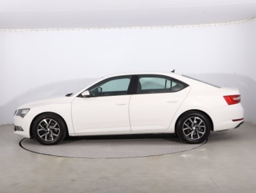 Skoda Superb III Liftback Facelifting 1.5 TSI 150KM 2019 Skoda Superb 1.5 TSI, Salon Polska, Automat, zdjęcie 2