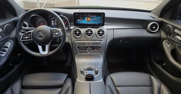 Mercedes Klasa C W205 2020 Mercedes-Benz Klasa C 2,0 benzyna 245 KM Full LED NAVI zarejestrowany 2.0, zdjęcie 18