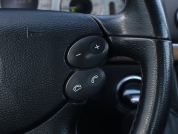 Mercedes Klasa E W211 Sedan W211 1.8 (200 Kompressor) 184KM 2007 Mercedes E E 200 Kompressor, GAZ, Automat, Skóra, zdjęcie 22