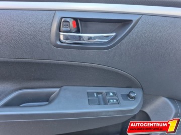 Suzuki Swift V Hatchback 5d 1.2 VVT 94KM 2012 Suzuki Swift X-Lite Klimatronik Alufelgi Bezkluczykowy dostep Grzane F, zdjęcie 12