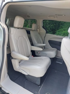 Chrysler Pacifica II 3.6 V6 291KM 2021 CHRYSLER VOYAGER PACIFICA 3,6 V6, zdjęcie 30