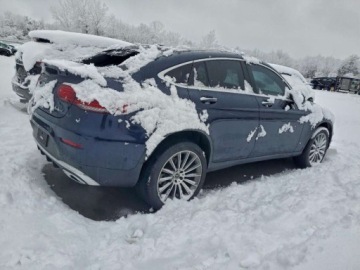 Mercedes GLC C253 2021 Mercedes-Benz GLC 2021 MERCEDES-BENZ GLC COUPE 300 4MATIC 2.0 Benzyna 255KM, zdjęcie 2