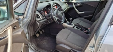 Opel Astra J Hatchback 5d 1.7 CDTI ECOTEC 110KM 2010 Opel Astra Jeden Właściciel Zarejestrowany 1.7, zdjęcie 16