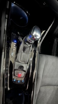 Toyota C-HR I 2018 Toyota C-HR 1.8 Hybryda Bardzo ladny stan Czarny dach Navi Kamera MOZLIWA, zdjęcie 34