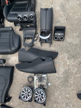 Mercedes C63 W205 205 6.3 AMG ВНУТРЕННИЕ СИДЕНИЯ БОКОВАЯ АУДИОСИСТЕМА Burmester