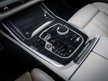 BMW X7 SUV Facelifting 3.0 40i 381KM 2025 BMW X7 xDrive40i Sport Suv 3.0 (381KM) 2025, zdjęcie 14