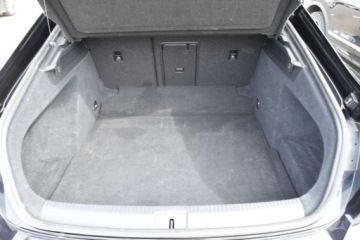 Volkswagen Arteon Fastback Facelifting 2.0 TSI 190KM 2022 Volkswagen Arteon SalonPL 2.0 TSI 190KM R-Line DSG PanoramaAmbienteDCCALU, zdjęcie 37