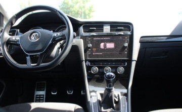 Volkswagen Golf VII Hatchback 3d Facelifting 1.6 TDI-CR DPF BMT 115KM 2017 Volkswagen Golf Kupuj Taniej. Tylko 52tys.km. 1.6 Diesel 115KM, zdjęcie 12