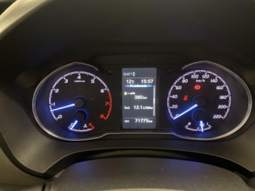 Toyota Yaris III Hatchback 5d Facelifting 2017 1.5 Dual VVT-iE 111KM 2017 Toyota Yaris 1,5-Dual-VVT-iE III (2011-2019) Toyot, zdjęcie 15
